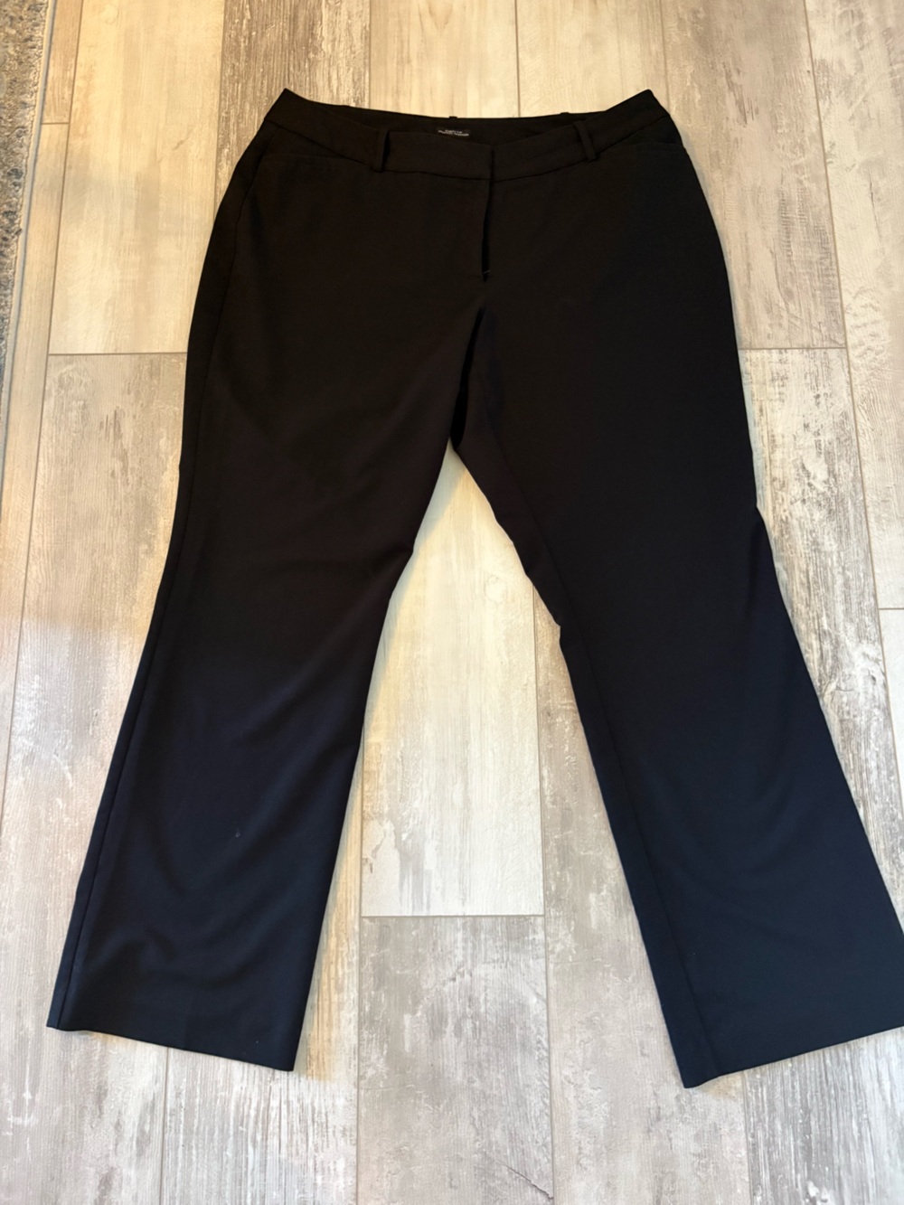 Worthington Curvy Fit Black Straight-Leg Women's Pants — Classic Tailored Style